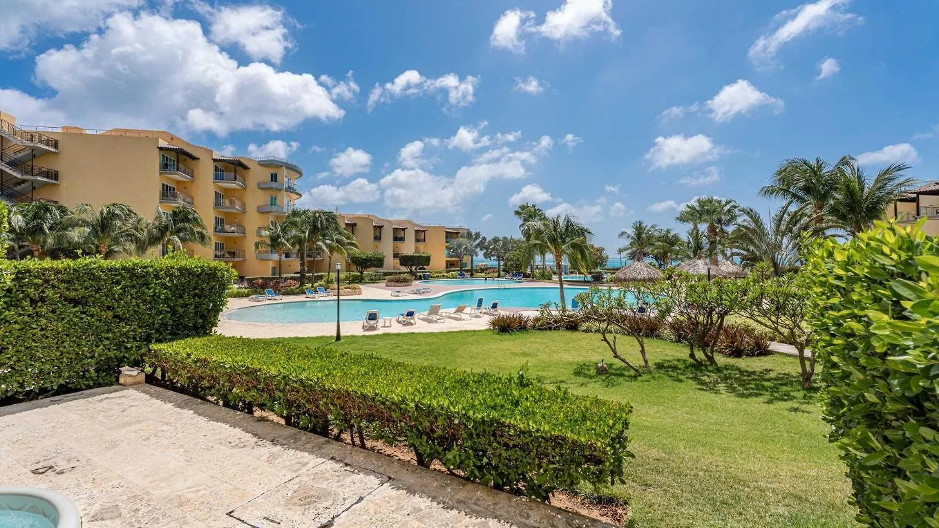 Beachfront - View Garden 2Br Condo - A145 Παλμ Μπιτς Σπίτι διακοπών